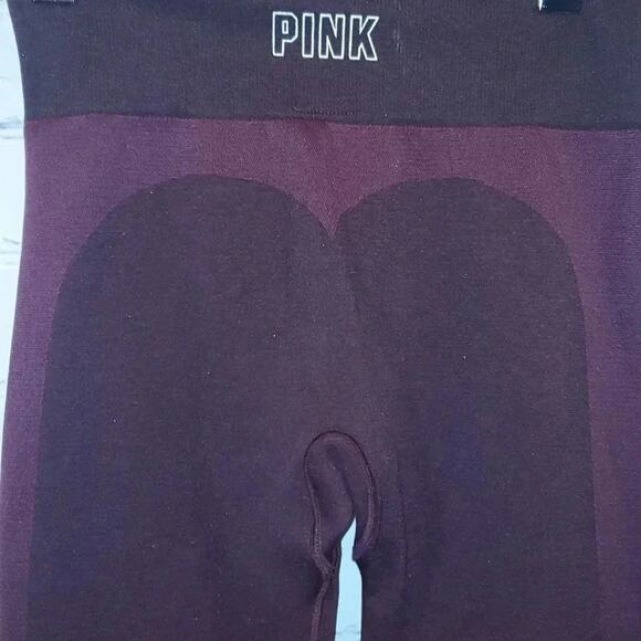 VS Pink active High-Rise Flow On Point Legging - Picture 5 of 7